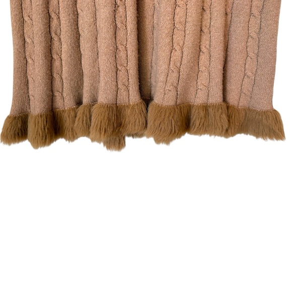 Knit Stretch Beige Fur Trim Skirt - Picture 8 of 9